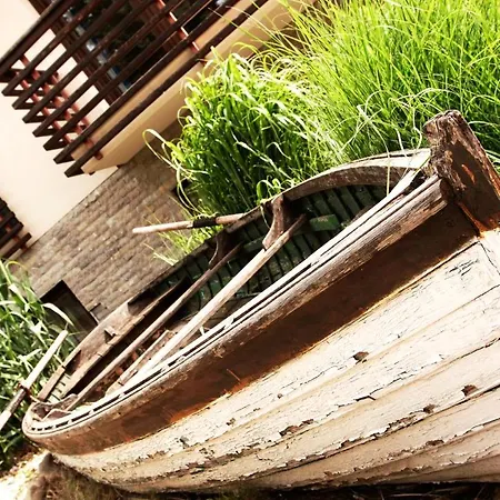 Fuerjes Apartmanhaz Ξενοδοχείο με διαμερίσματα 4*