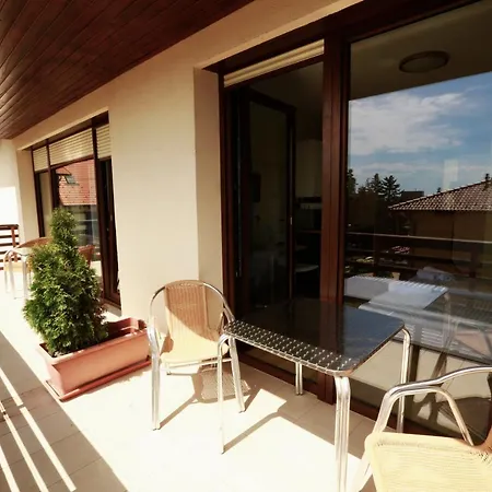 Fuerjes Apartmanhaz Балатонфюред